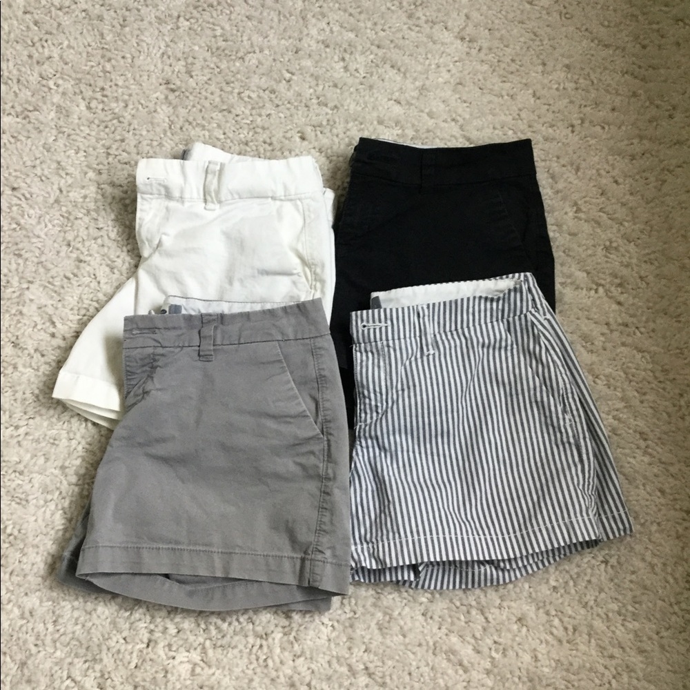 Old Navy Women's Shorts Bundle in White, Black, Gray, Navy Stripe